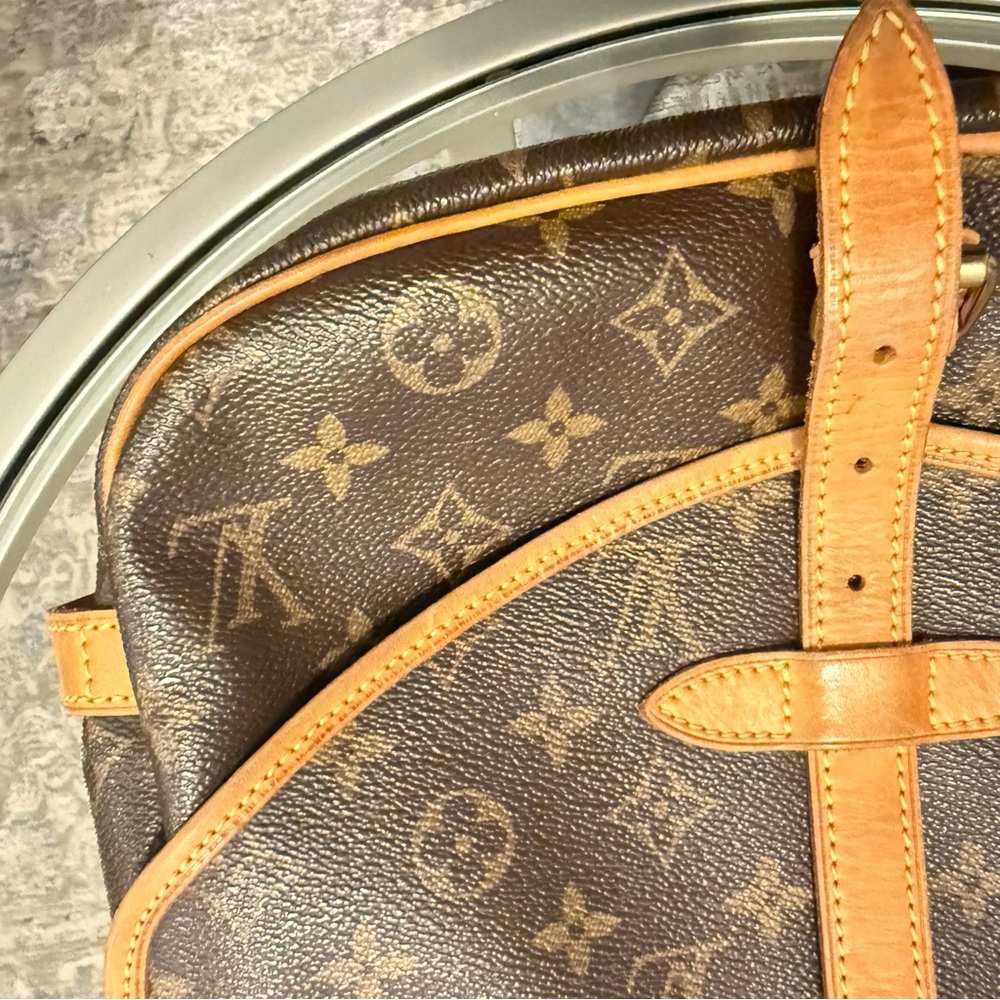 Authentic Louis Vuitton Brown Monogram Bag - Picture 6 of 15